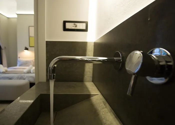 Alojamento de Acomodação e Pequeno-almoço Destil 3*